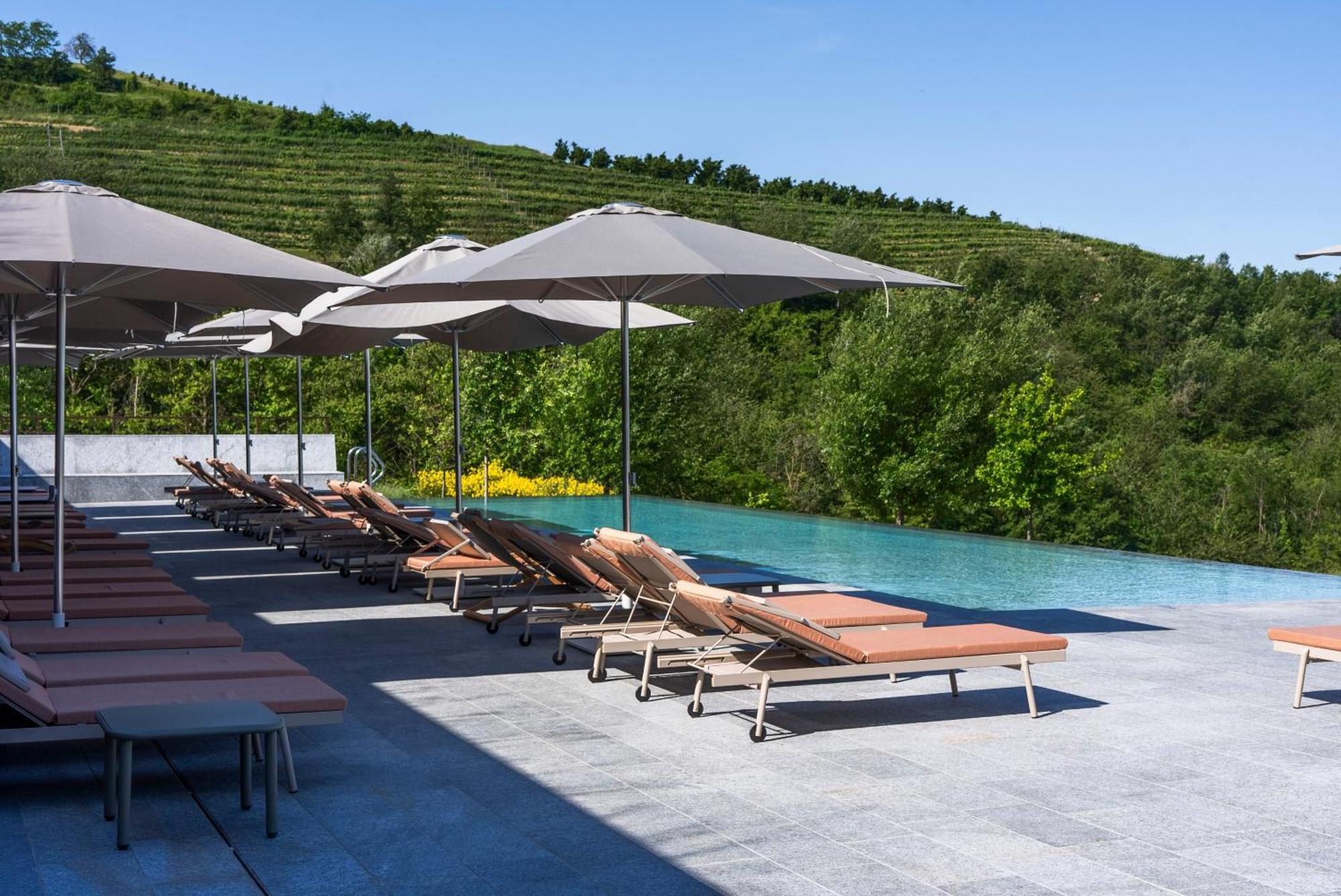 Casa Di Langa Hotel Cerretto Langhe Luaran gambar